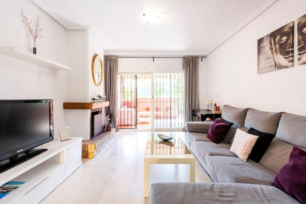 Apartamento En Marbella Guadalmina Primera Linea De Campo De Golf Los Cartujanos 外观 照片