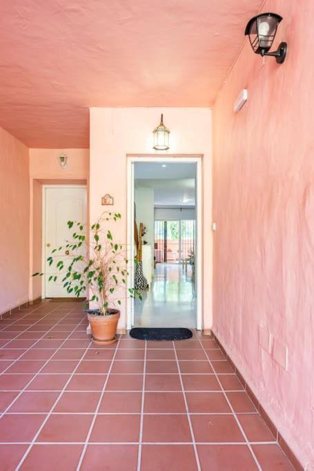 Apartamento En Marbella Guadalmina Primera Linea De Campo De Golf Los Cartujanos 外观 照片
