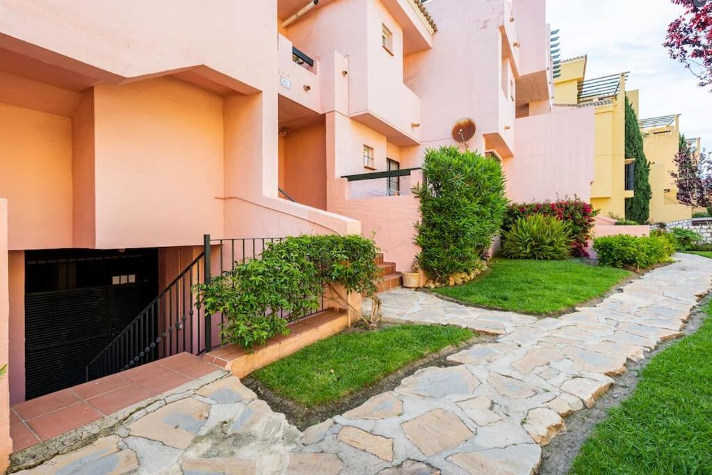 Apartamento En Marbella Guadalmina Primera Linea De Campo De Golf Los Cartujanos 外观 照片