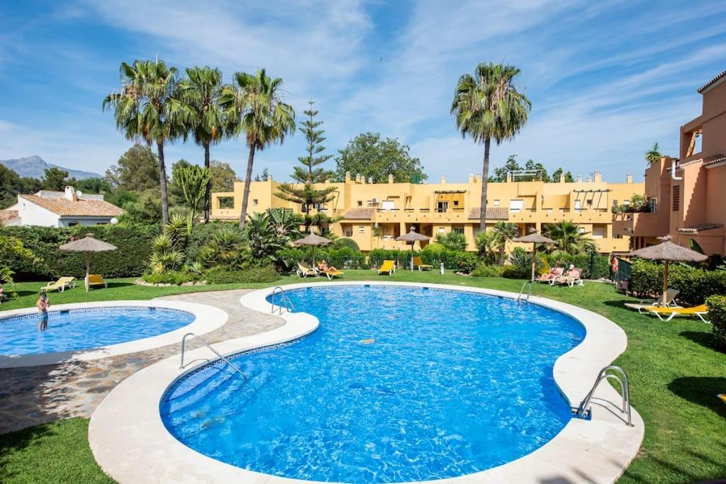 Apartamento En Marbella Guadalmina Primera Linea De Campo De Golf Los Cartujanos 外观 照片